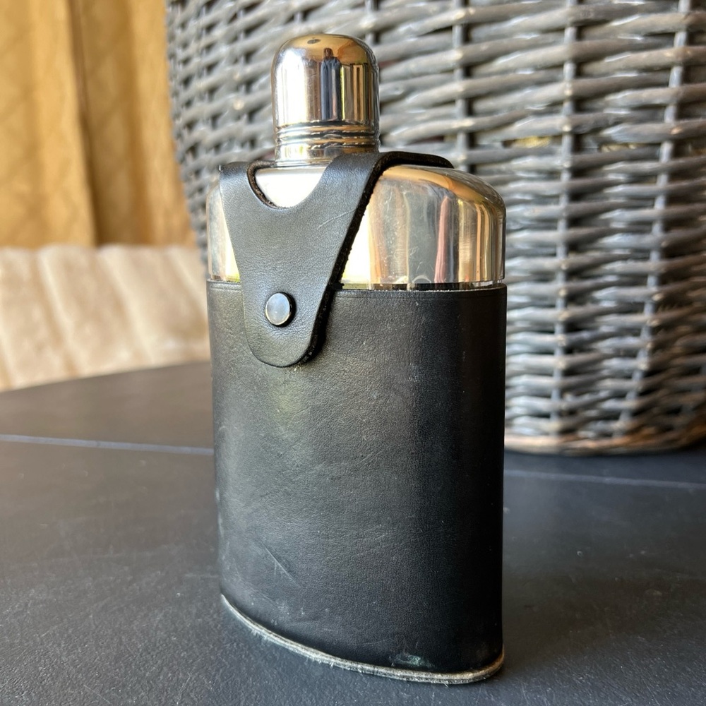 Santos Steer Leather Glass Chrome Flask Case Black Rawhide Liquid Liquor Stash